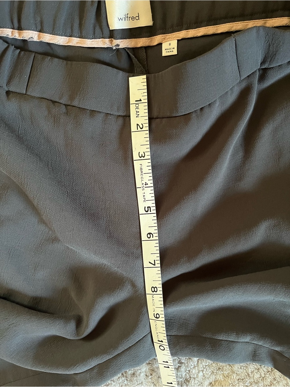 Aritzia Wilfred Darontal Cropped Crepe Trousers - Picture 9 of 10